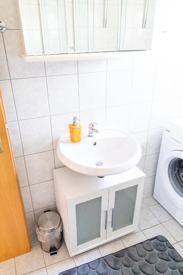 Apartment Mladen Biograd Na Moru Exterior photo