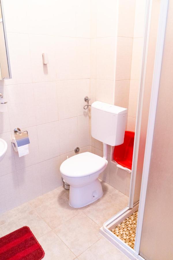 Apartment Mladen Biograd Na Moru Exterior photo