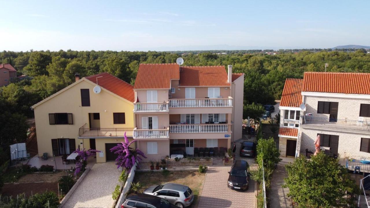 Apartment Mladen Biograd Na Moru Exterior photo