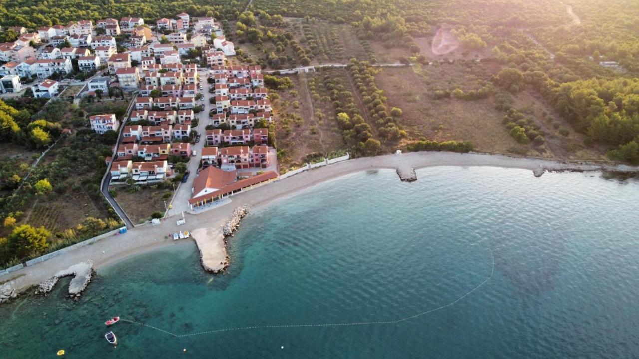 Apartment Mladen Biograd Na Moru Exterior photo