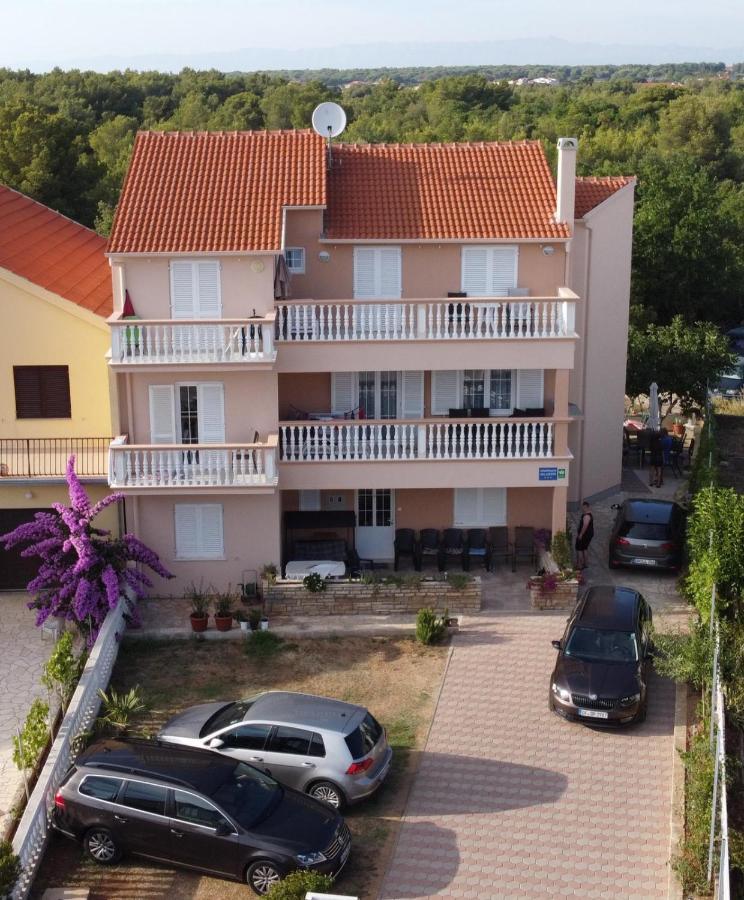 Apartment Mladen Biograd Na Moru Exterior photo