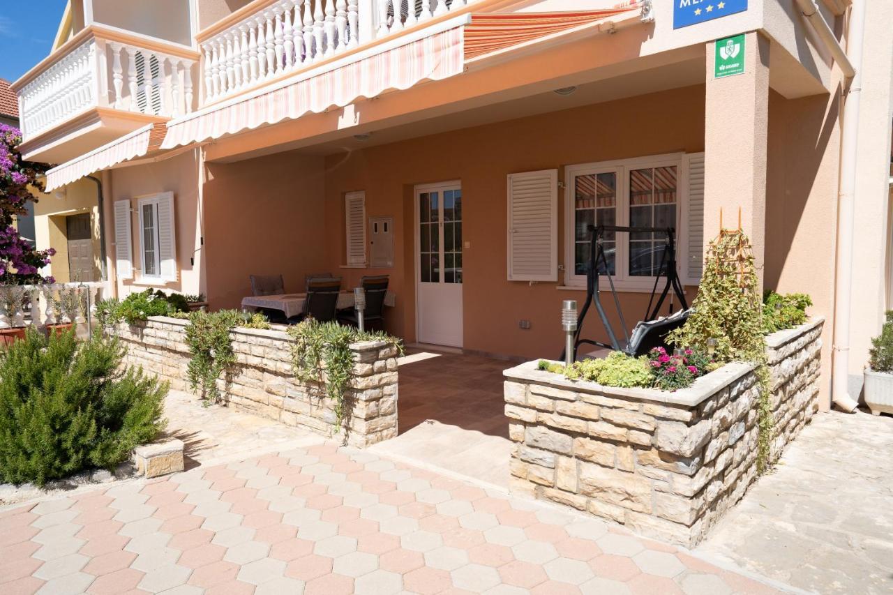 Apartment Mladen Biograd Na Moru Exterior photo